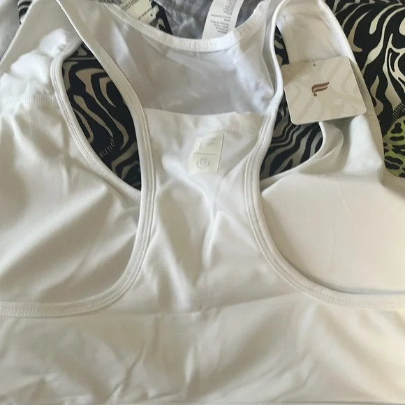 NWT lot of Fabletics White and Animal Print Sports bra - Picture 4 of 9